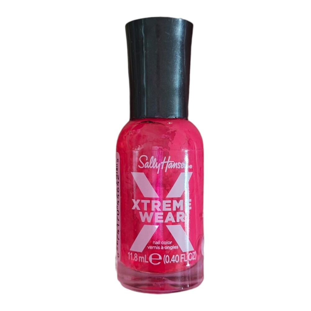 Sally Hansen Xtreme #304 Rebel Red.